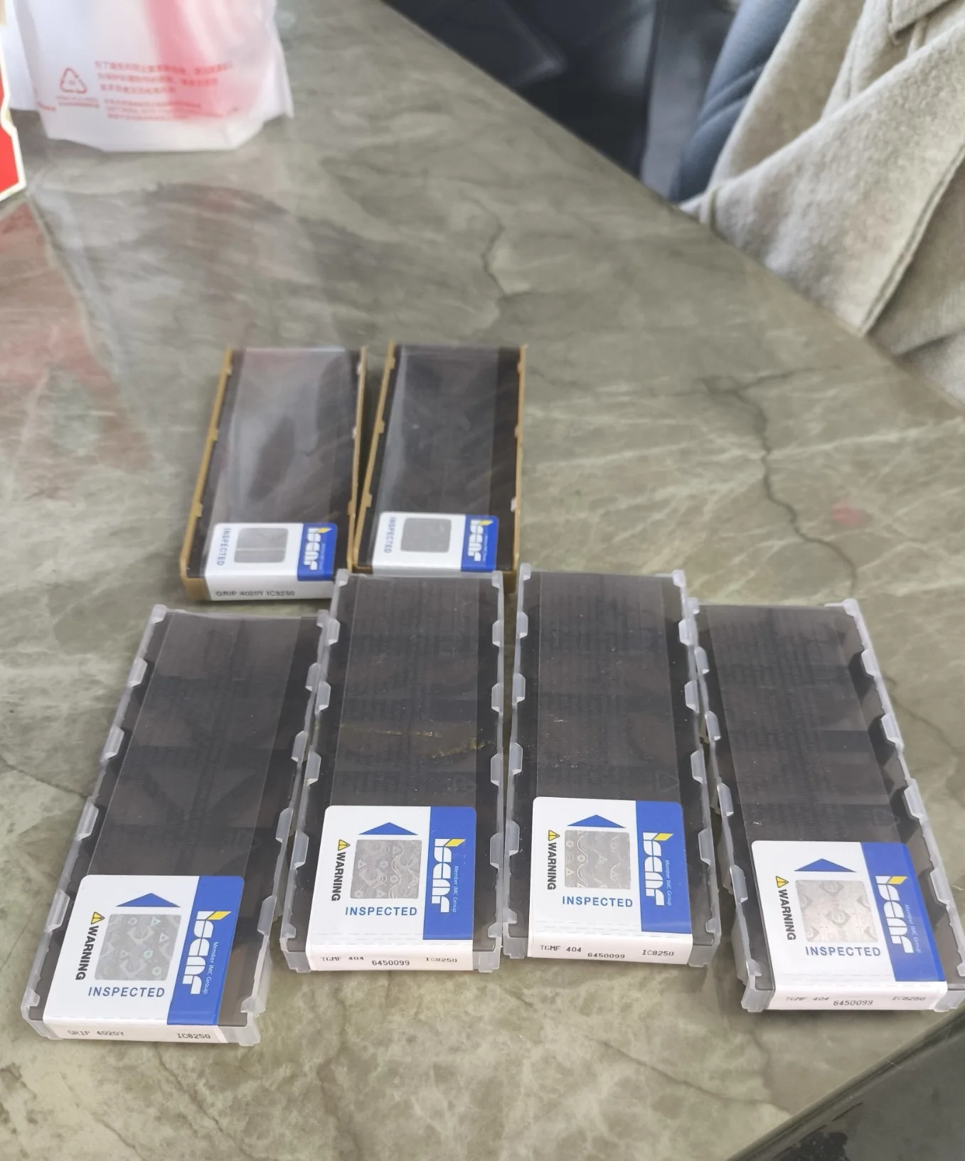 

Hard alloy cutting blades GRIP 4020Y IC8250