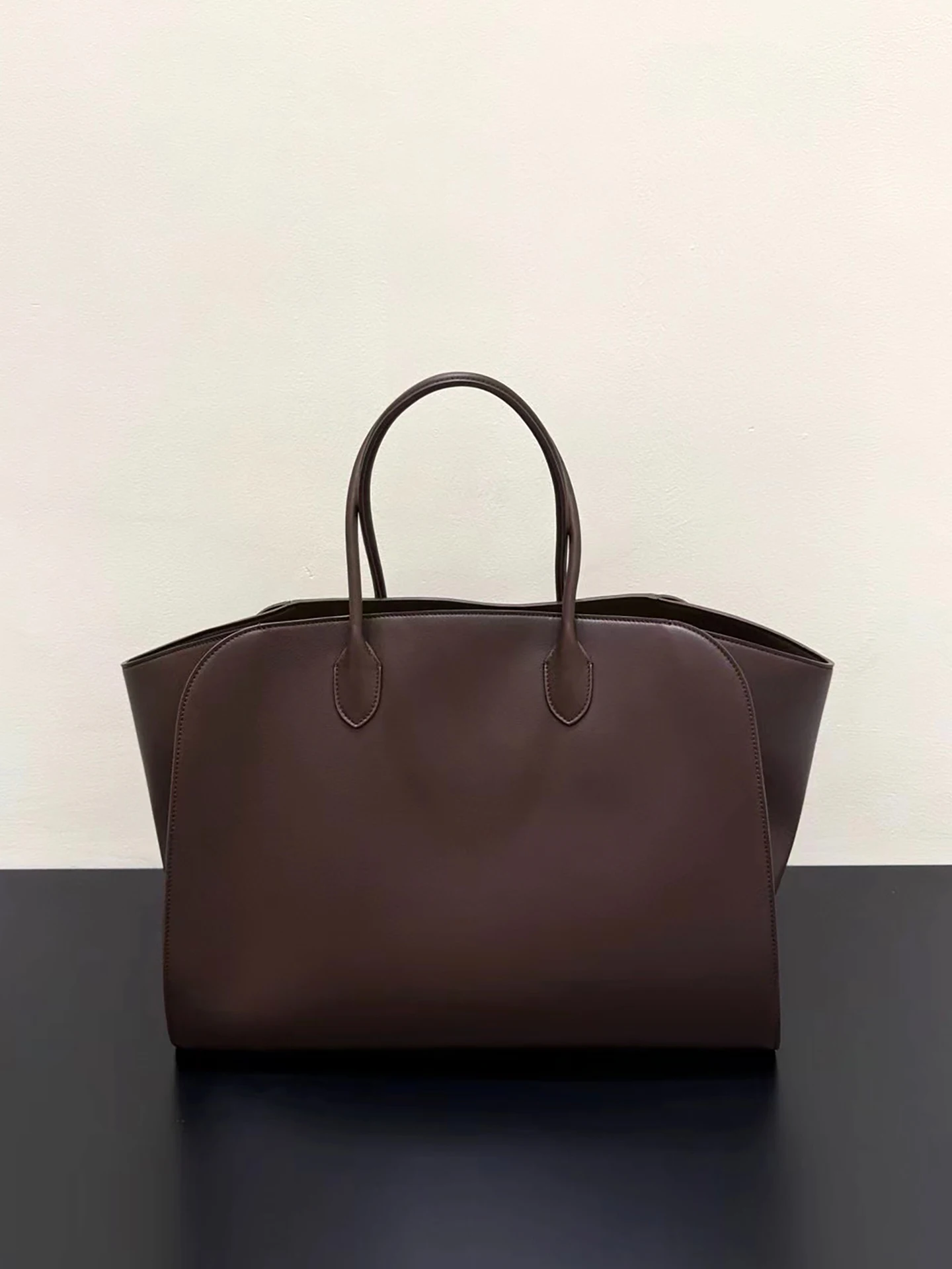 

XHTY Сумка из натуральной кожи 17 Женская сумка большой вместимости 41 см Простая модная сумка для покупок из натуральной воловьей кожи Стильная сумка