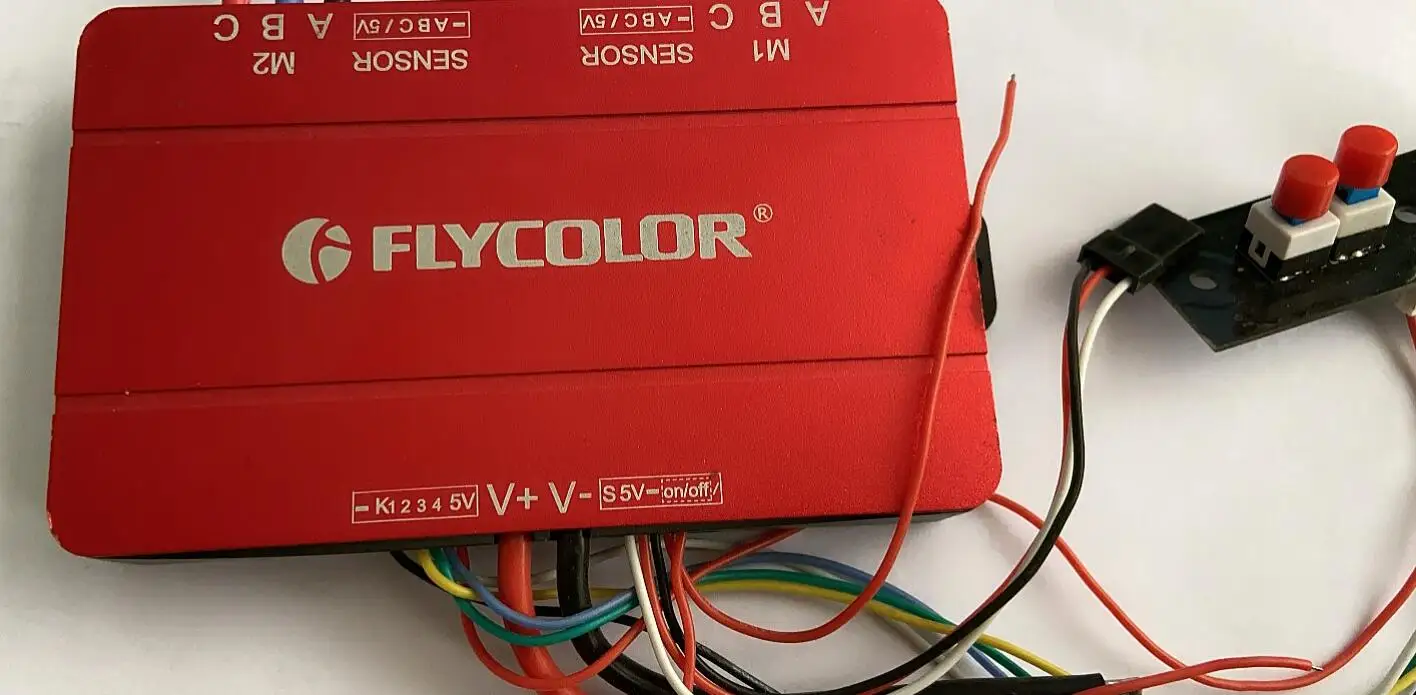 

Электронный скутер Flycolor THUNDER, регулятор скорости ESC 50A 4-6S 24V Hv 5V3A BEC для бесщеточного двигателя с двойным датчиком