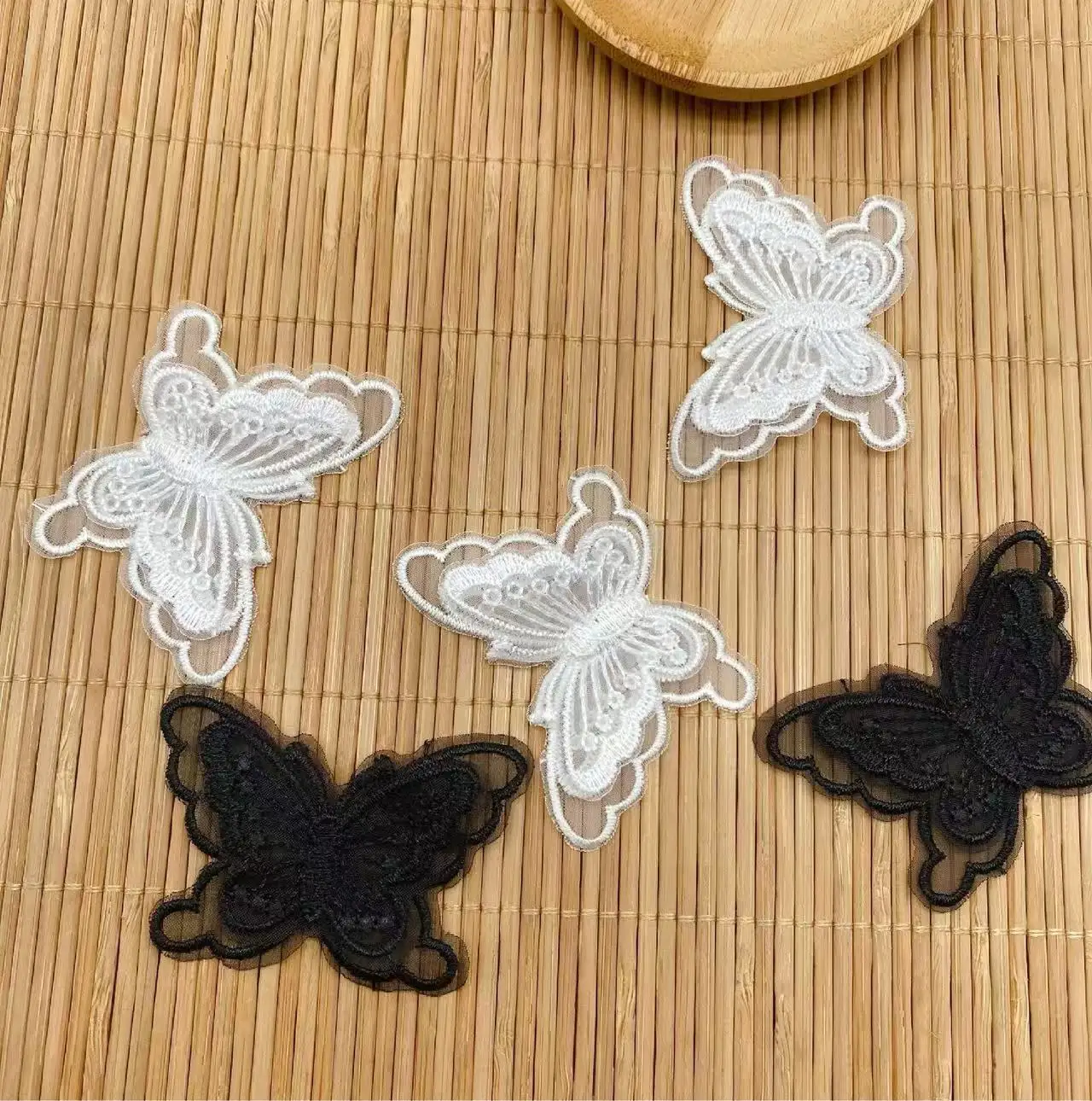 

Вышитые нашивки-бабочки, кружевные тканевые аппликации для платьев, тканевые аксессуары, одна сумка с 5 шт.