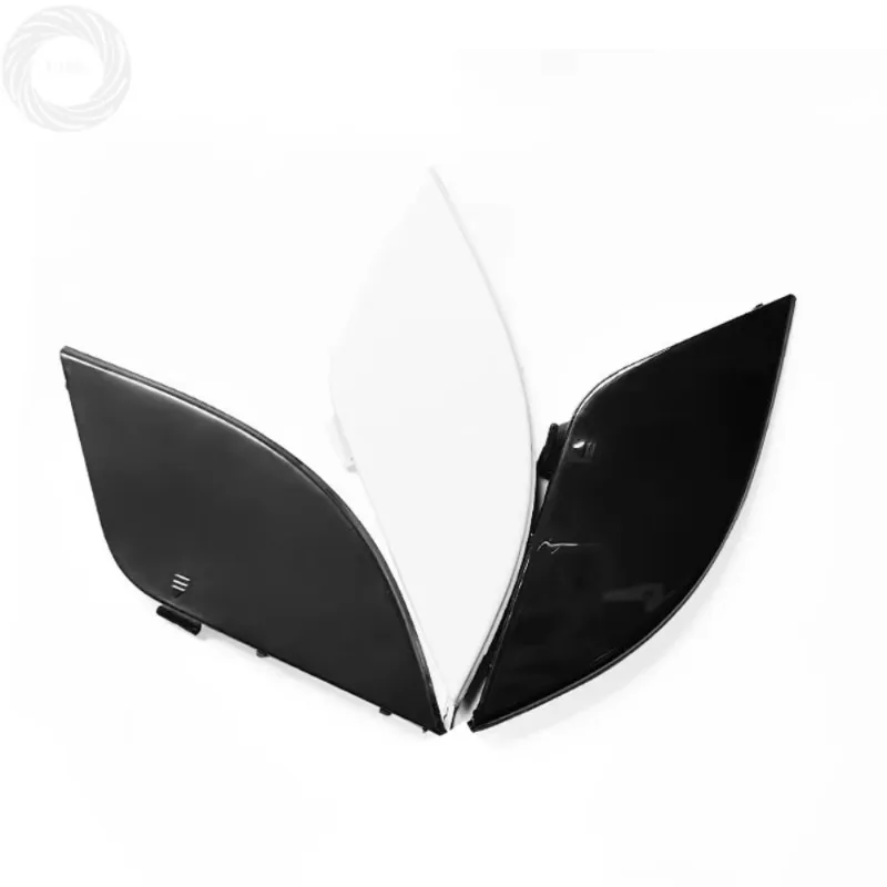 

Глянцевая черная крышка фаркопа для Mercedes C-Class W204 2007-2010 гг.