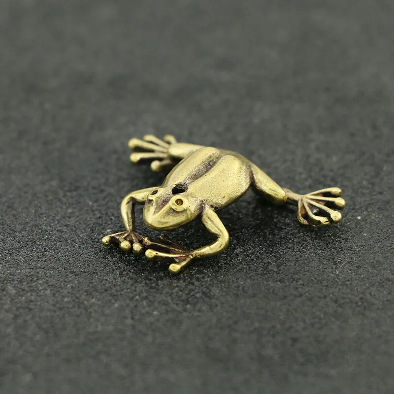 Vintage Solid Brass Frog Figurine Lucky Amphibian Animal Statue Desktop Tea Pet Ornament Home Decor Collectible Craft