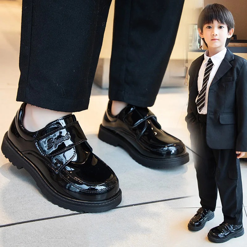 Scarpe da ragazzo Primavera e autunno Nuovo mocassino classico nero lucido per bambini per ragazza 2023 Nuove scarpe da scuola per bambini versatili con punta tonda Gragna