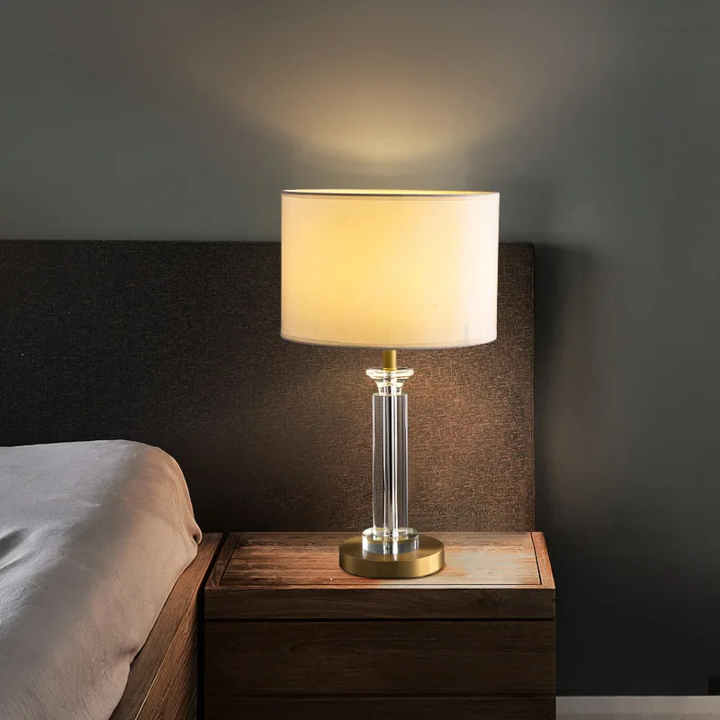 ما بعد الحداثة، الديكور، مصباح مكتبي، اسكندنافية، الحد الأدنى، غرفة المعيشة، جميع النحاس، الكريستال