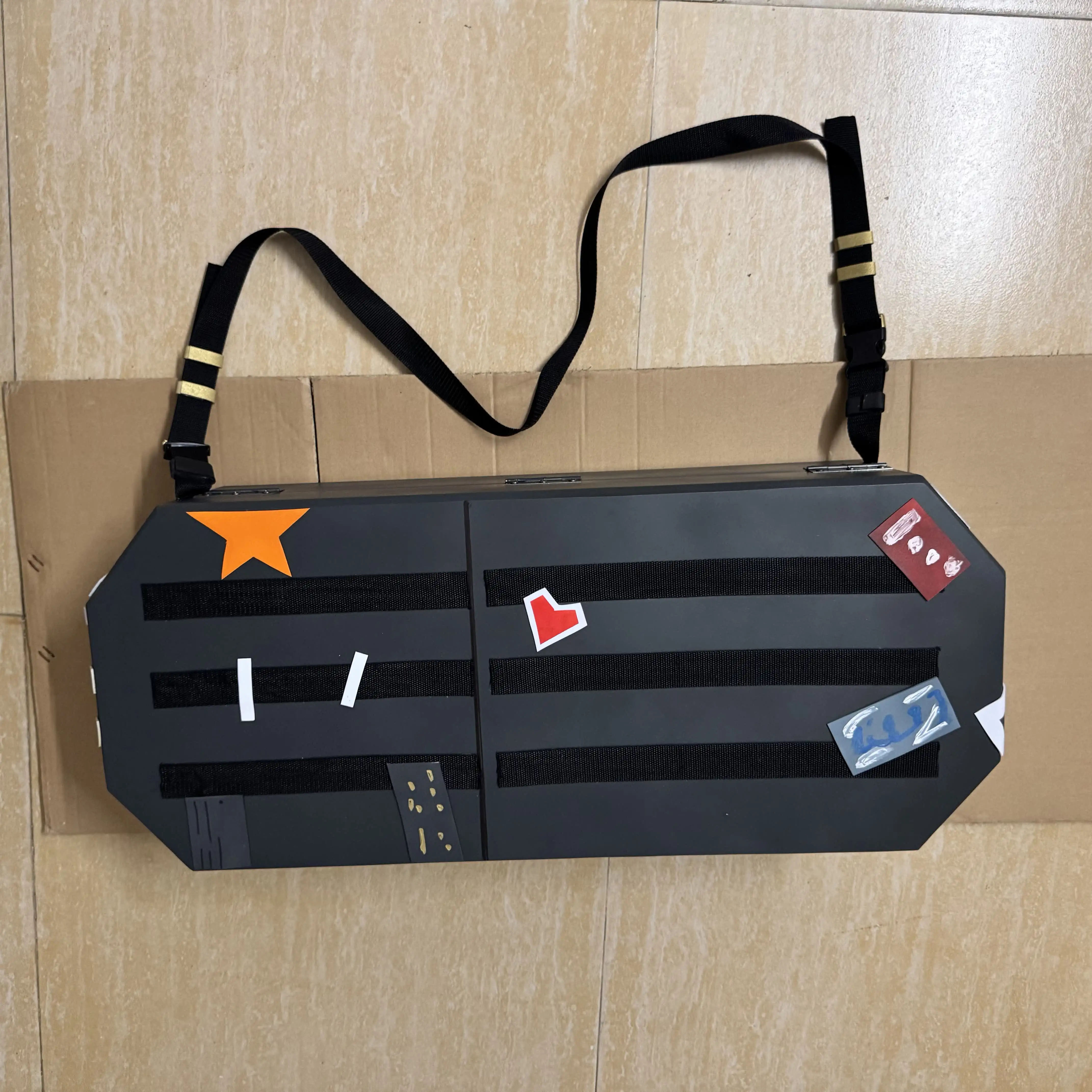 ชุดคอสเพลย์อุปกรณ์กล่องเอซรา น - Party Games Company บทวิจารณ์และราคา