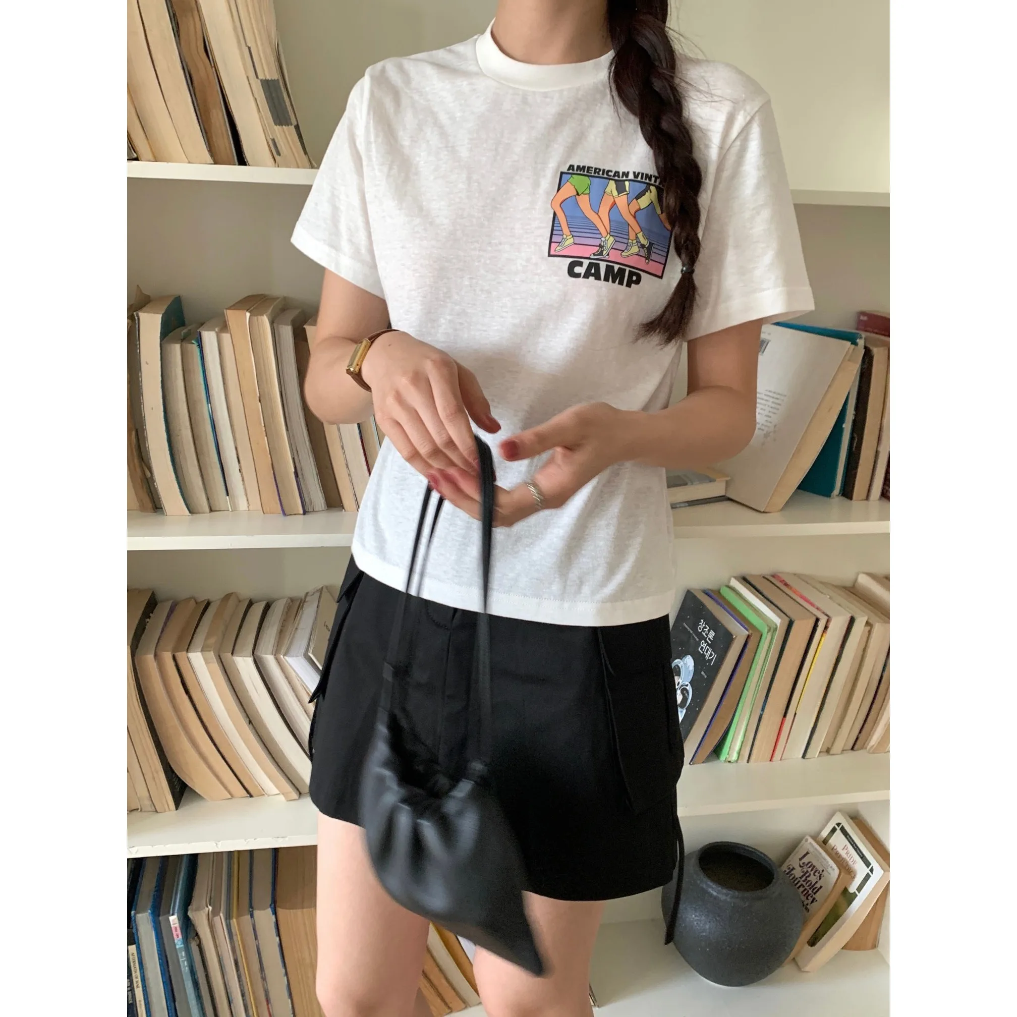 

Retro Loose Fit round Ne ort Sve T-irt Running Print Casual Sle Street Faion Women's Top Classic Design