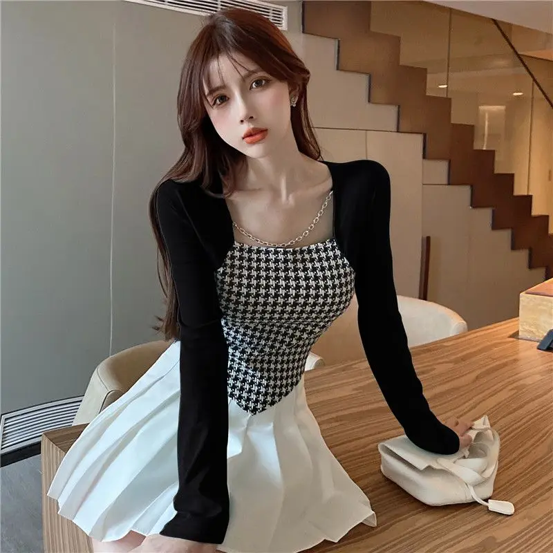 2023 Herfst Nieuwe Koreaanse Mode Houndstooth Vierkante Kraag Lange Mouw T-Shirt Femme All-Match Patchwork Slanke Onregelmatige Top T-Shirt