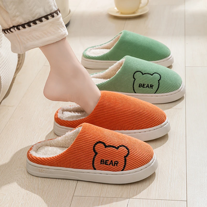 冬の女性のスリッパ屋内漫画クマかわいいスリッパ男性用寝室滑り止めソフトソール快適な綿ホームシューズ