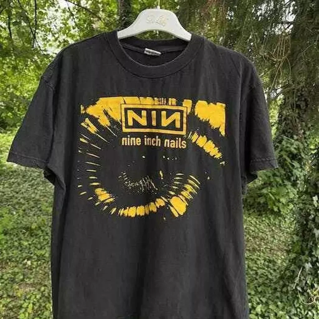 

American Retro Style Nine-inch Nails with Black Short-sleeved Cotton T-shirt Summer New Men's and Women's Streetwear