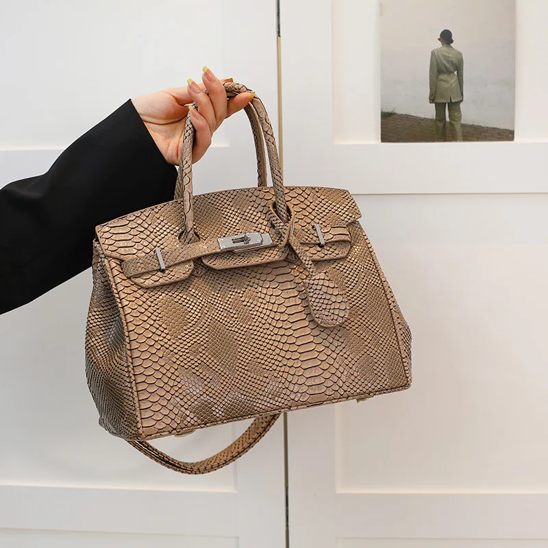 

2025 Women's Vintage Tote Bag - Large Capacity Shoulder & Crossbody Purse for Fashionable Daily Use