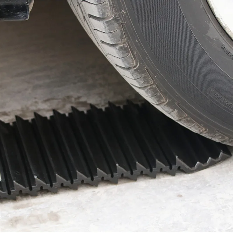 

Auto getaway car slush tire traction pad wheel chain anti-skid handle rail tool Toyota SUV jeep truck
