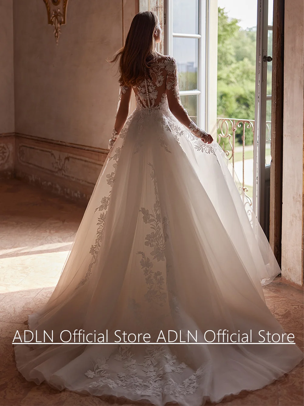 فستان زفاف 2025 مخصص برقبة سكوب وأكمام طويلة شفاف من خلال زين ذيل محكمة على شكل حرف A فستان العروس رداء De Mariee