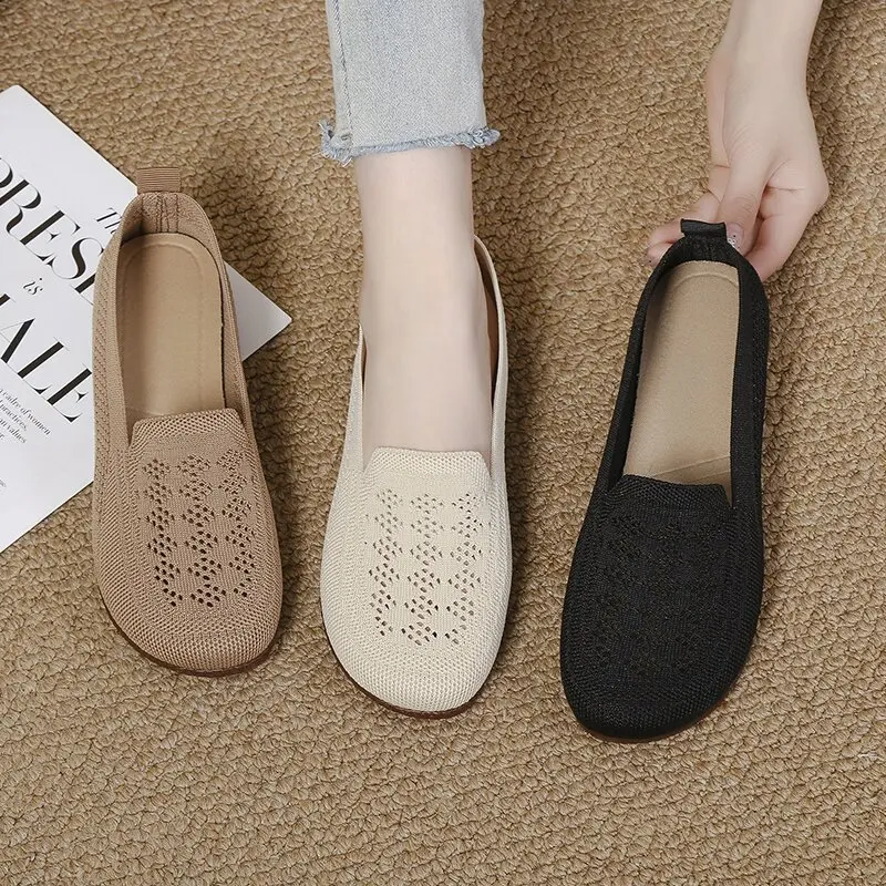 Summer Mesh Breathable Soft Sole Old Beijing Cloth Shoes Hollow Flat Sole Middle-Aged and Elderly Mother Shoes Hole Shoes