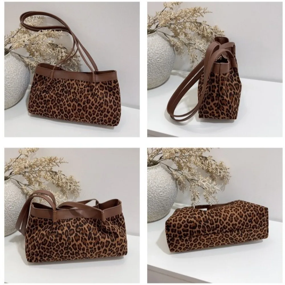 Vintage Large Capacity Tote Bag Single Shoulder Vintage Style Shoulder Handbag Textured Underarm Bag Fall Winter