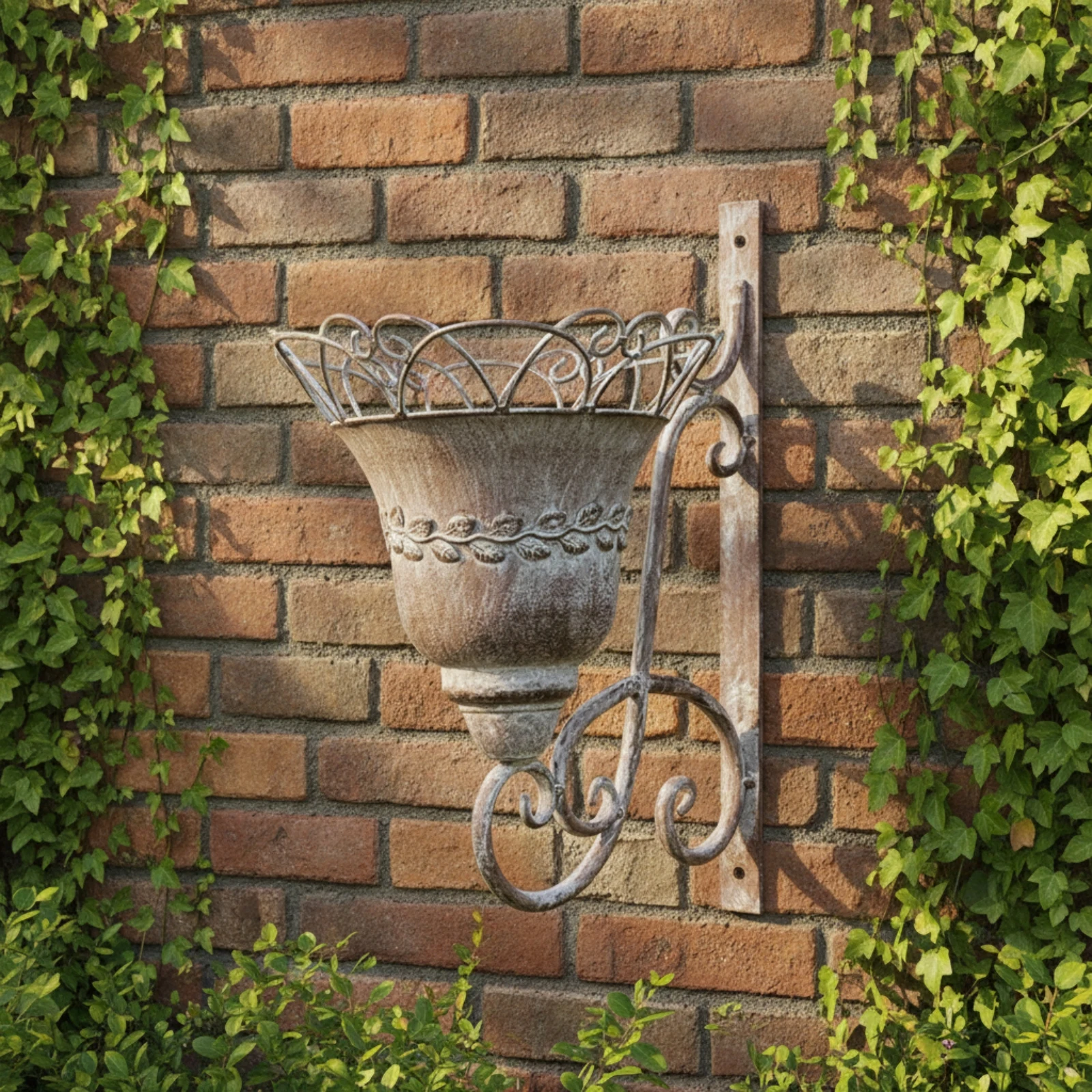 Wall Planter with Bracket Ornate Wall-Mounted Planter Iron Flower Holder Distressed Hanging Flower Holder Decorative