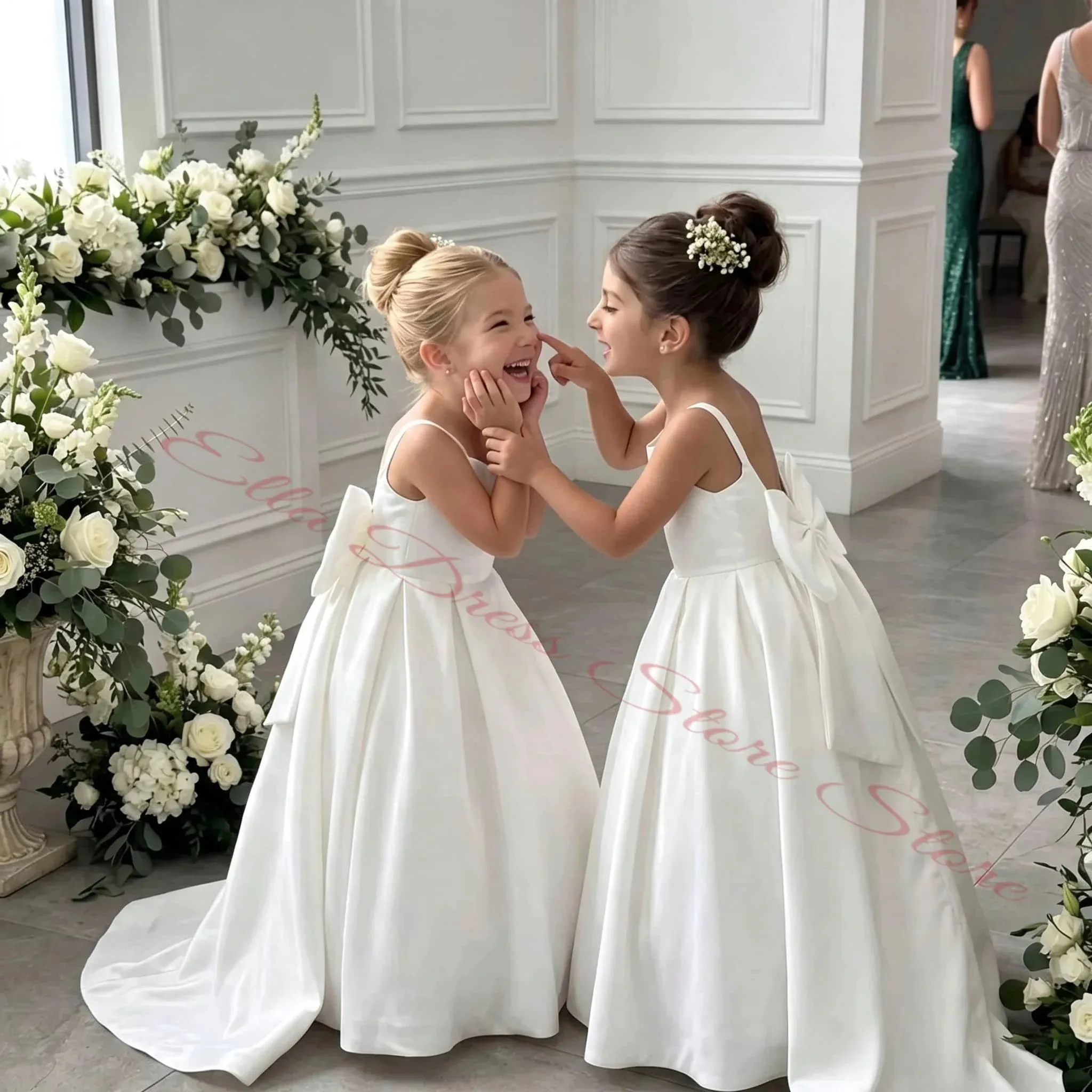 A-Linien-/Prinzessinnenkleid aus Satin mit Schleife für Blumenmädchen, Spaghettiträger, Kommunion- und Geburtstagskleid, Großhandel, Maßanfertigung – Detail 3