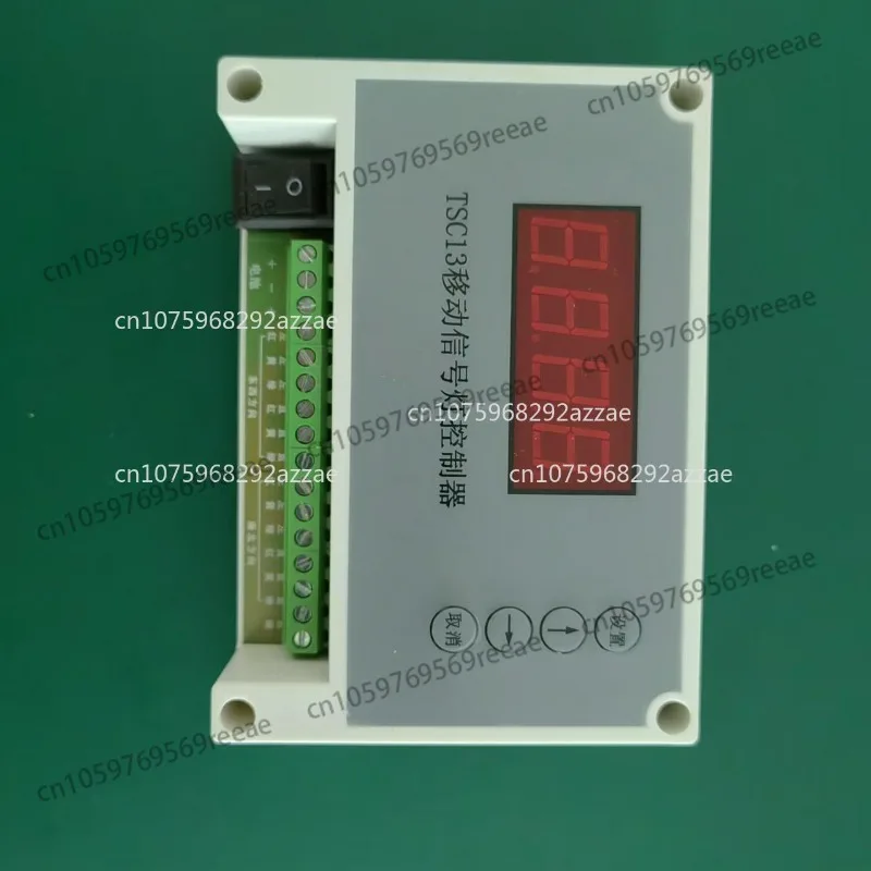 TSC13/24/36 Intelligent Wireless Traffic Signal Mobile 12V Solar Traffic Light Controller