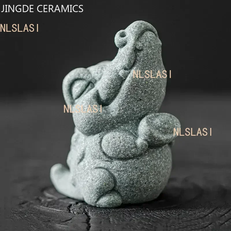 Creative Handmade Stone Tea Pet Decoration Gold Toad Green Sand Stone Animal Statue Fish Tank Landscape Home Tea Tray Ornaments