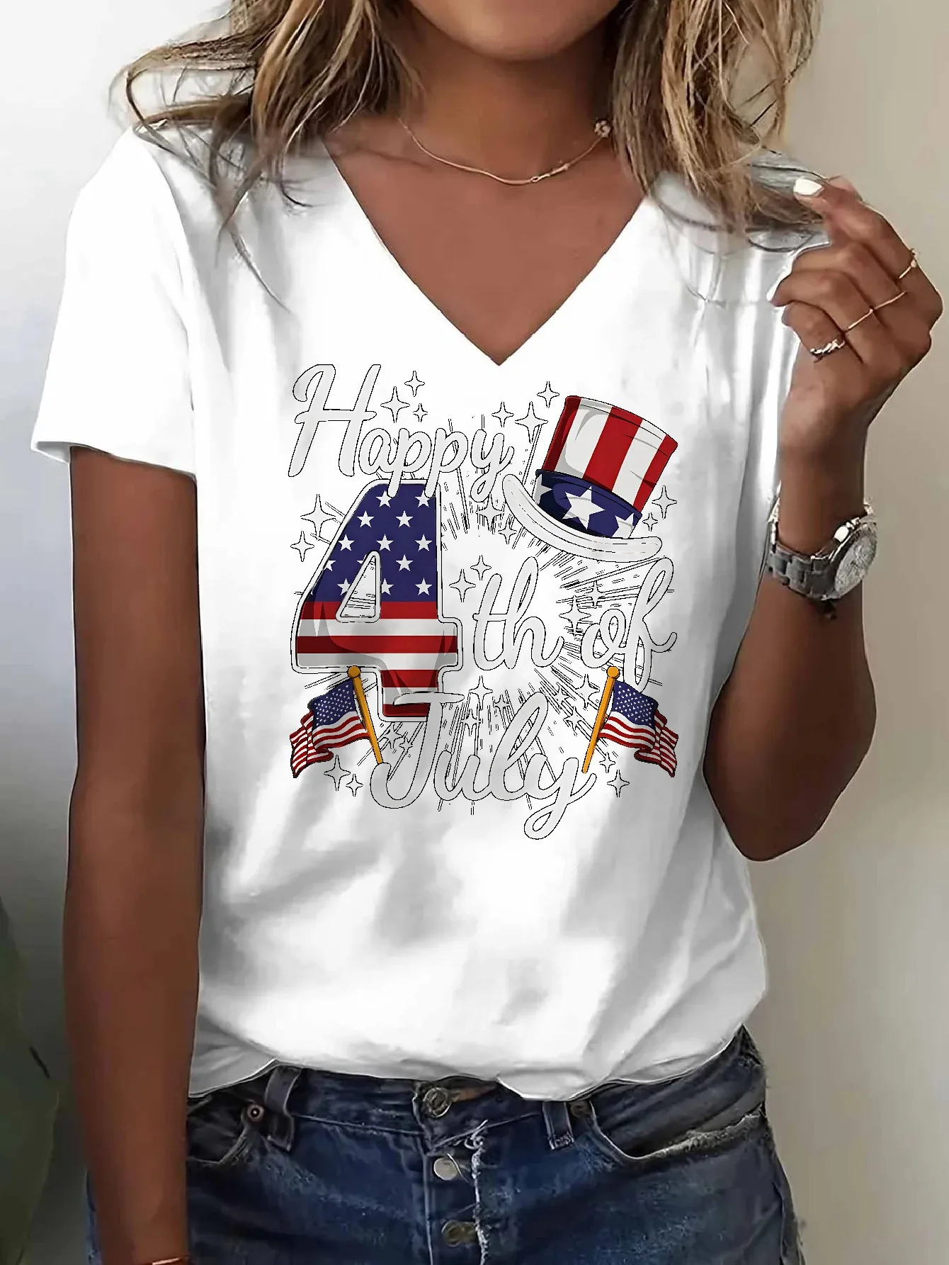 Ladies 4th of y patriotic V-neck T-shirt - white casual short-sleeved top, star-spangled print, machine washable, suitable for Independence Day celebrations, daily wear and gifts, holiday decoration, comfortable style