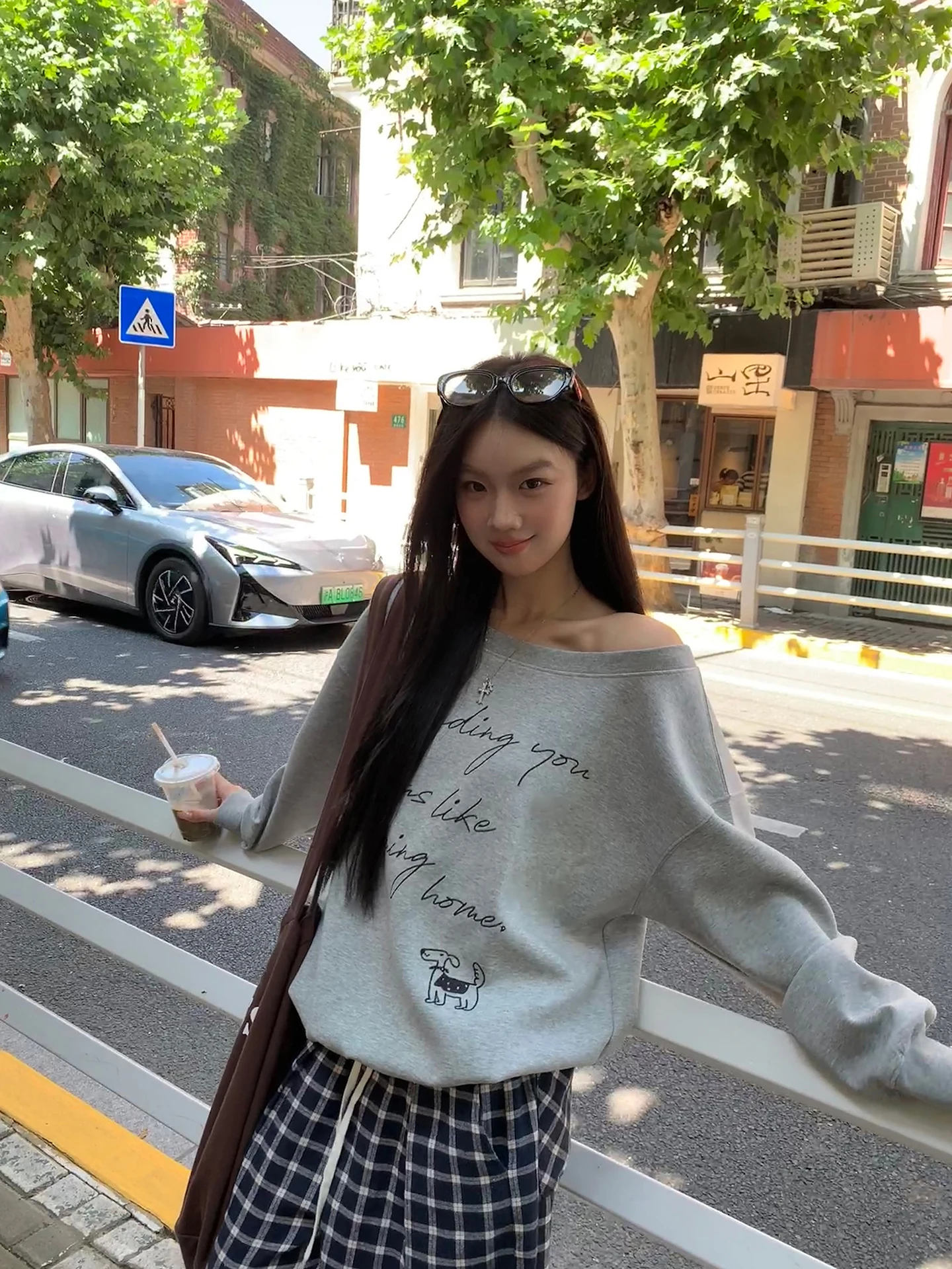 

Женская толстовка оверсайз с длинными рукавами, новинка весенней коллекции, повседневная свободная куртка с открытыми плечами от G Sle