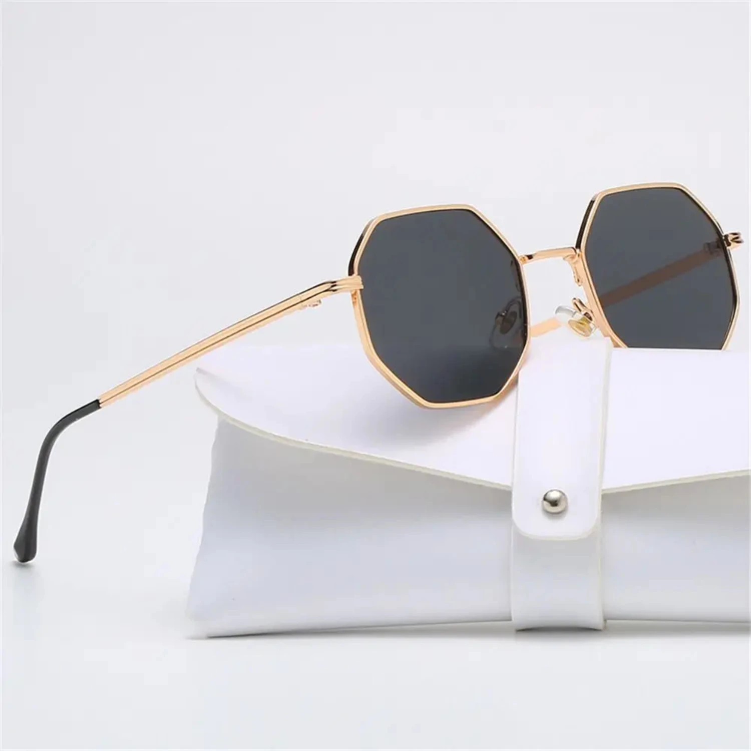 Brand Design 2024 Fashion  Polygonal Metal Sunglasses Retro Ladies Glasses Classic Trend  Driving Travel Eyewear Uv400