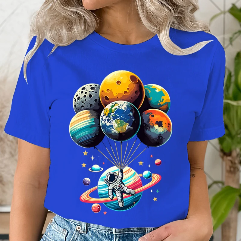 Women\'s Clothing Printed T-shirt Space Astronaut Solar System Astronaut Holding Planet Balloons Space Shirt Round Neck Funny Top