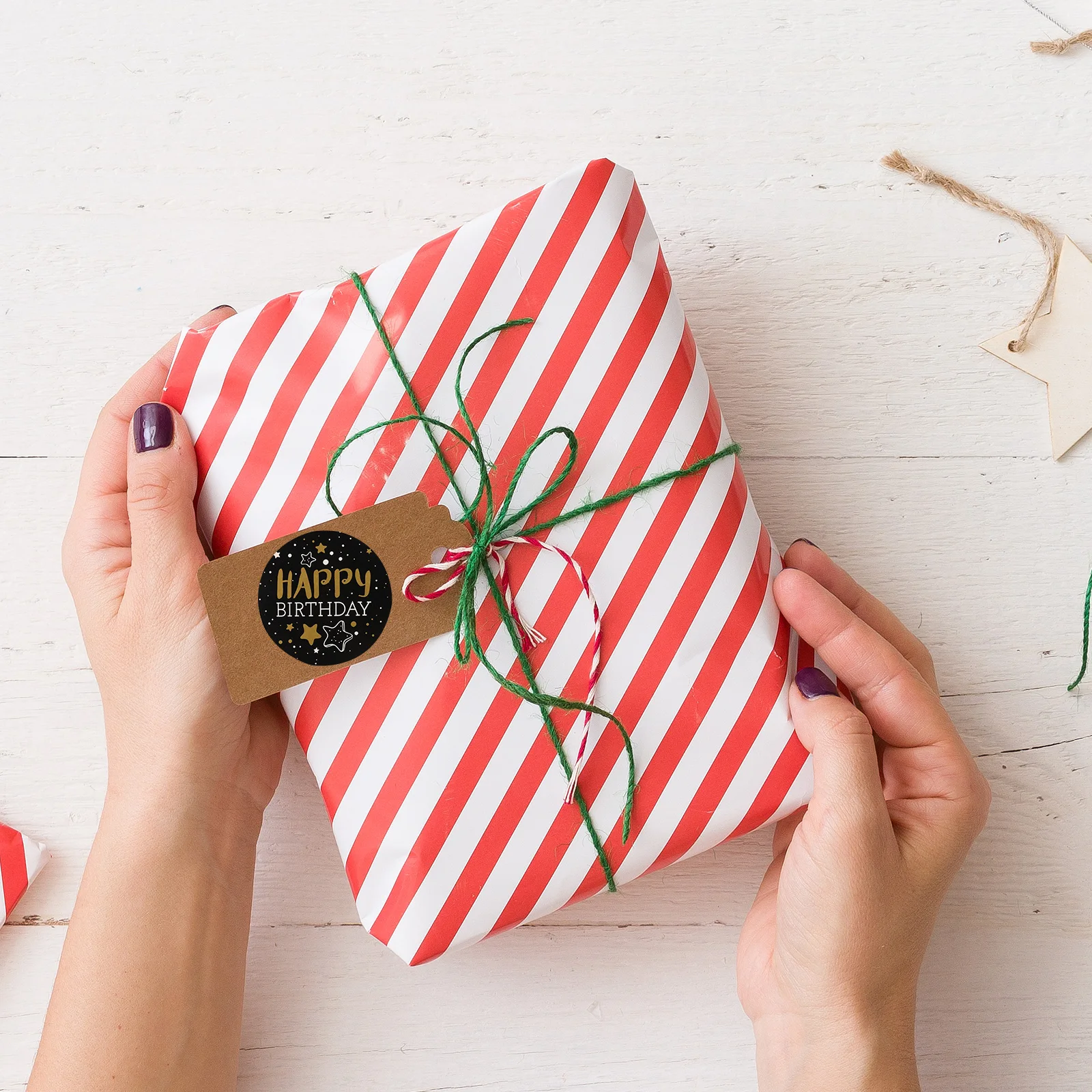 

10 Sheets Matte Finish Birthday Sealing Stickers Reusable Adhesive Labels for Gift Wrap Envelopes Cards Holiday Party Decoration