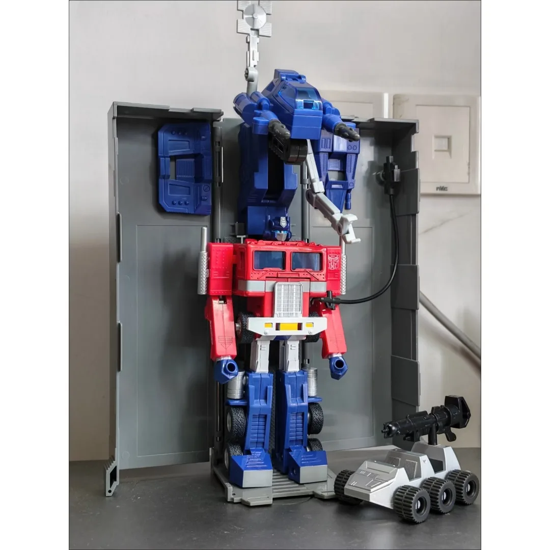 [New Product Spot] Transformation Toys 40th Anniversary G1 Retro Series G1 OP Prime with Carriage Robots Action Figures Gifts
