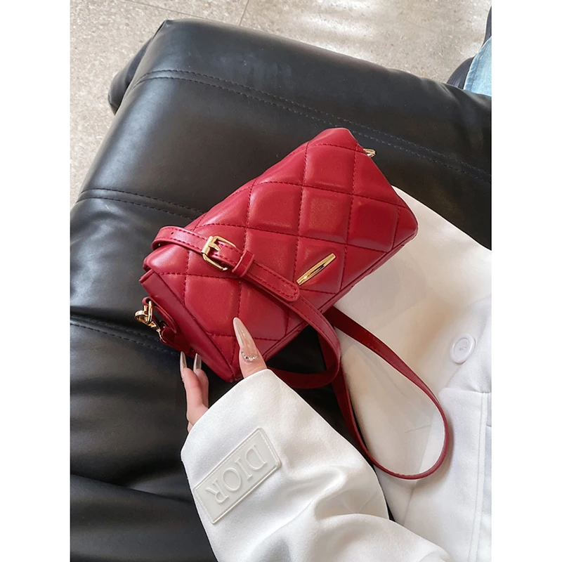 Fashion Light Luxury Red Crossbody Bag Design Sense Plaid Casual Shoulder Bag Wedding Bag Women\'s Pop High-end Small Square Bag