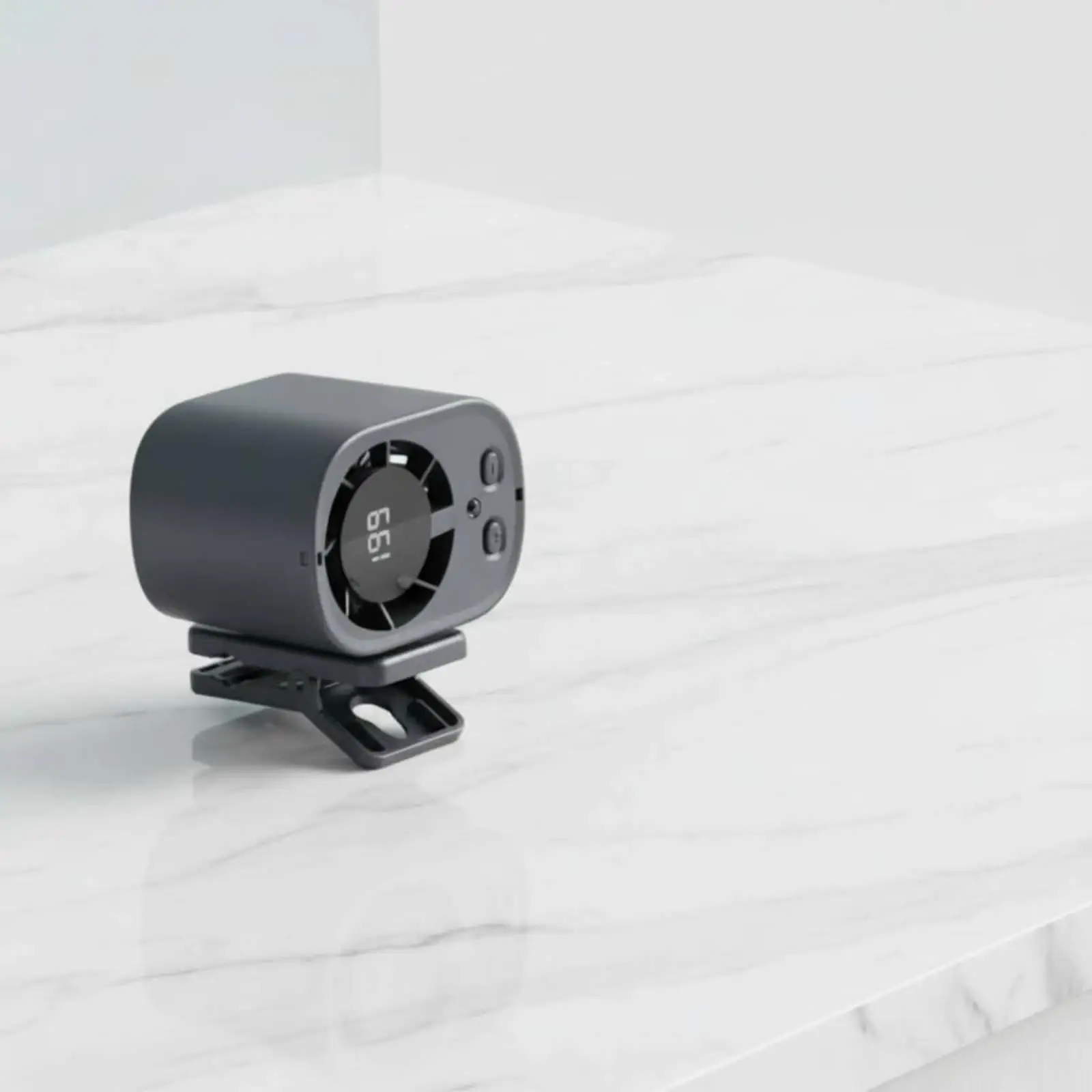 Waist Clip Fan Clip-on Portable Air Fan Humidifier Fast Cooling Air Conditioning Fan for Walking Travel and Daily Use
