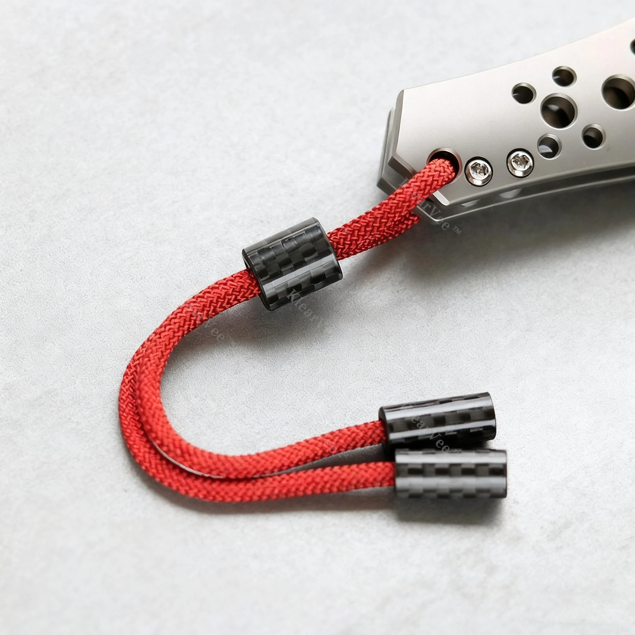 

Carbon Fiber 3K EDC Knife Pendant, Paracord Accessory Outdoor Tool Pendant Keychain Backpack Charm Multi Purpose Knife Bead