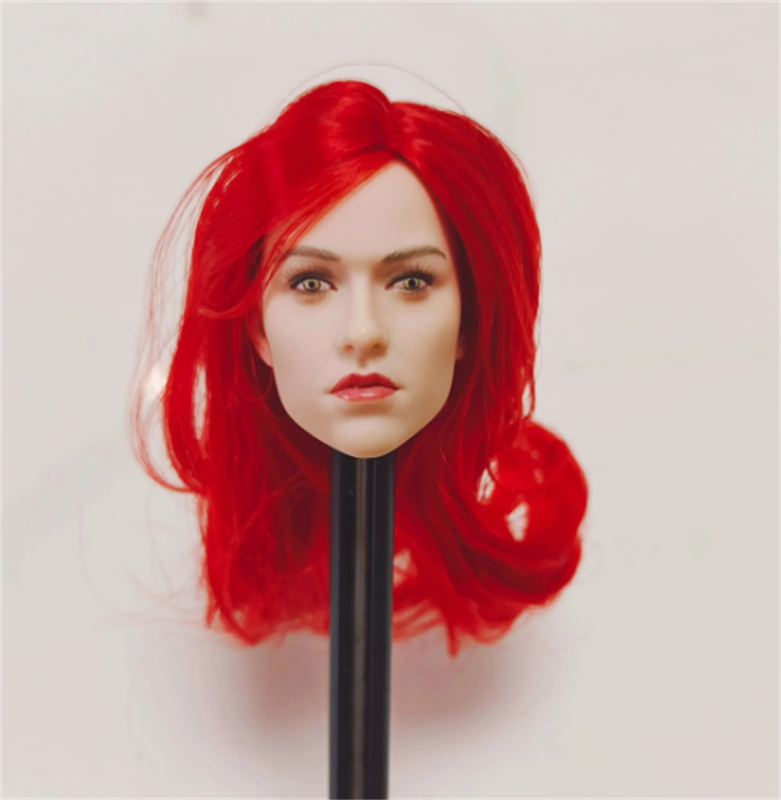 

1:6 Scale Ukrainian Female Head Sculpt Expression figure Red hair Model toys Star for 12inch Action Figure Model Toys