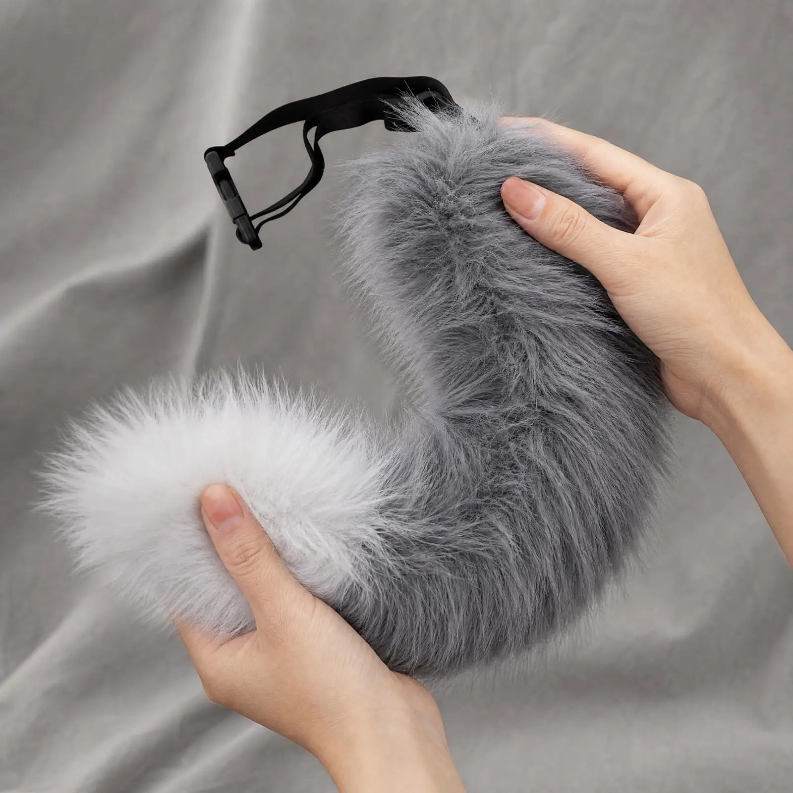 Lightweight Plush Fox Tail Prop for Animal Costume with Adjustable Belt for Festival and Halloween Event