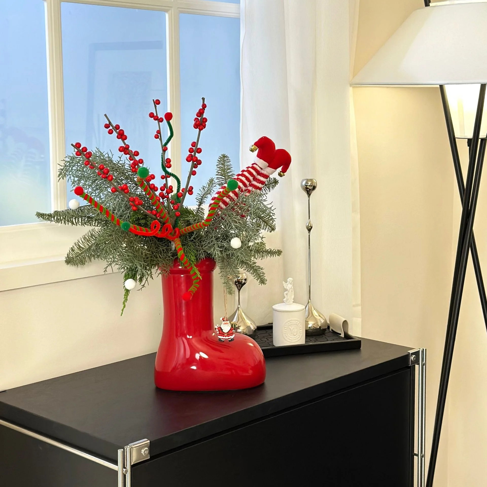 Creative Christmas Red Shoes Ceramic Vases High-End Porcelain Desktop Decorative Items for Home Living Room Flower Arrangement