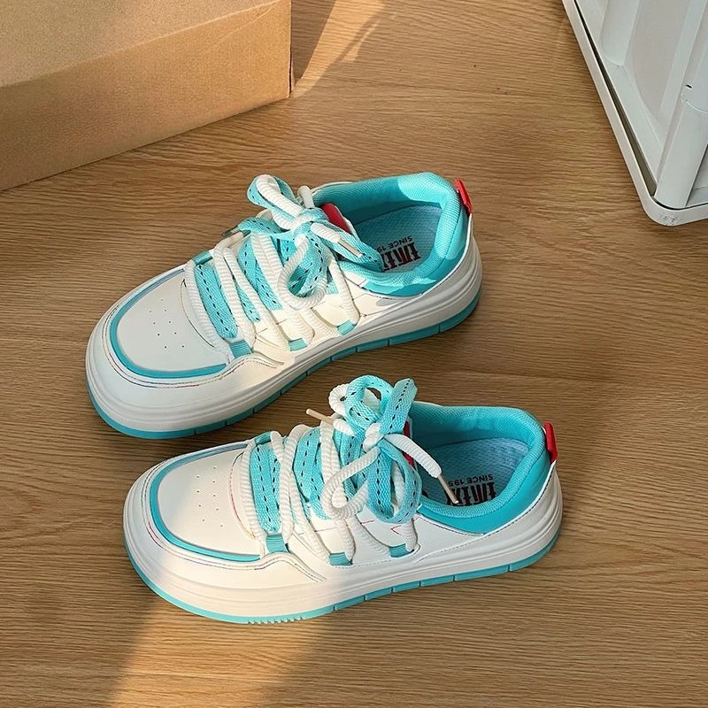 

Hatsune Miku anime cute peripheral dopamine soft sole casual girls' shoes kawaii students' versatile white shoes holiday gift