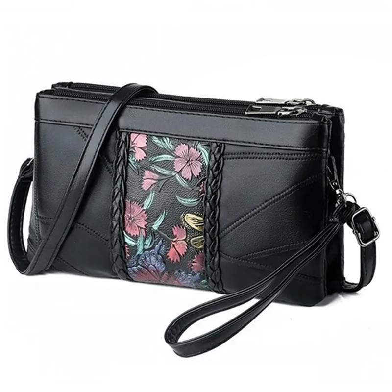 

2025 New PU Leather Women Black Shoulder Bags Rivet Tassel Female Solid Colour Elegant All-Match Lady Casual Handbags