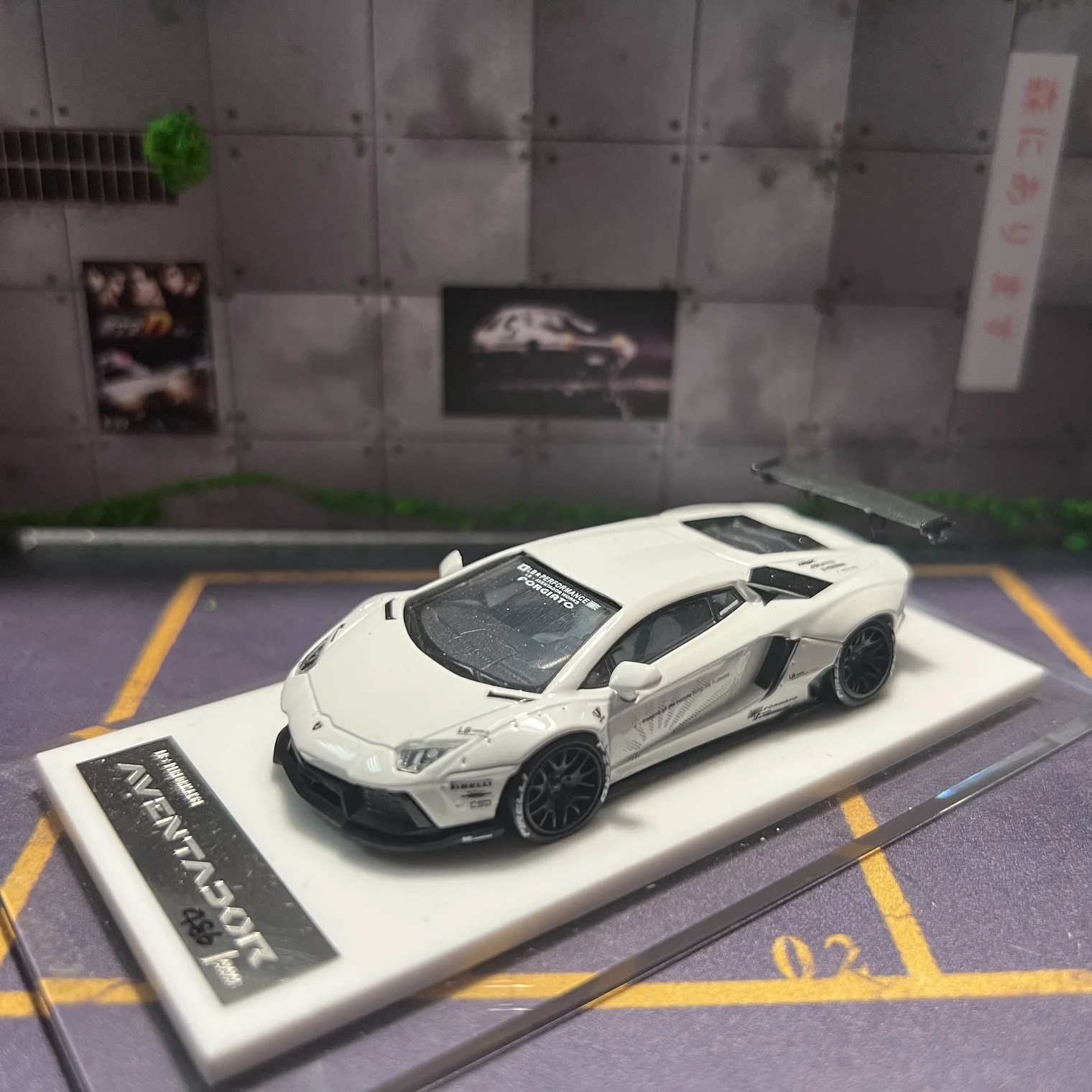 1/64 Lambor  lp700 Resin Model Car