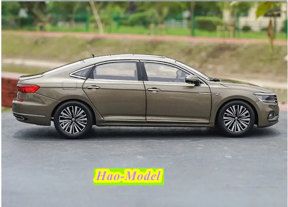 1:18สำหรับ SAIC VW ทั้งหมด Passat โลหะผสมเหล็กของเล่นเด็กเด็กชาย kado ulang tahun งานอดิเรกของสะสมโชว์เครื่องประดับทอง