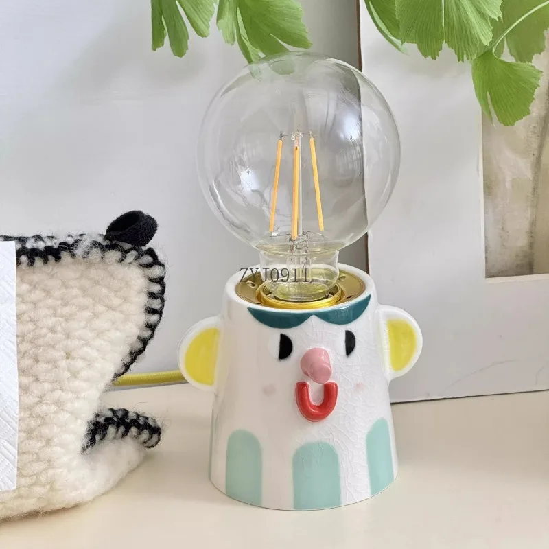 Cute decorative table lamp handmade ceramic retro bedroom atmosphere bedside lamp creativity