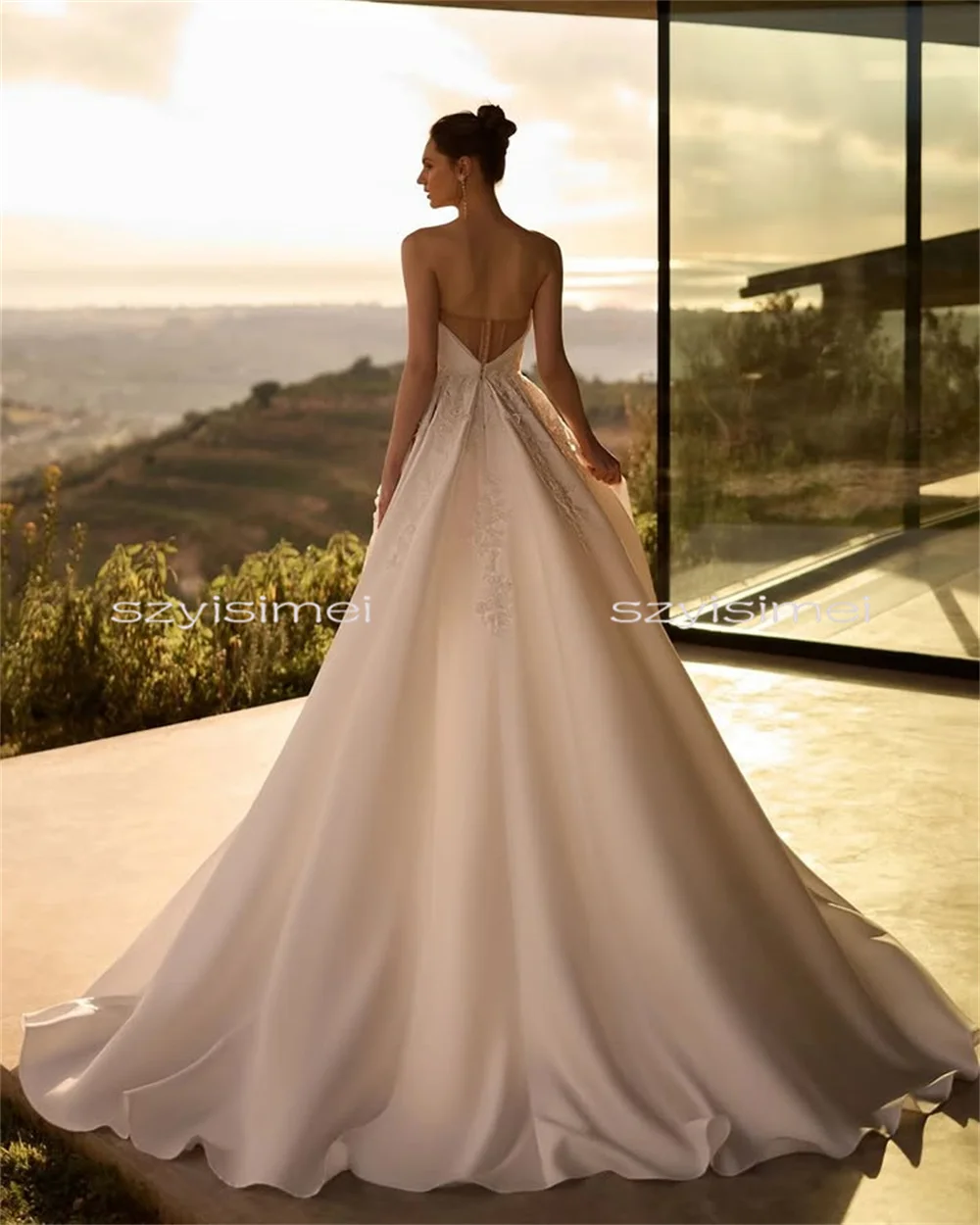 Abito da sposa bianco con spalle scoperte con applicazioni in pizzo Abito da sposa in raso con linea A Abiti da sera personalizzati per matrimonio
