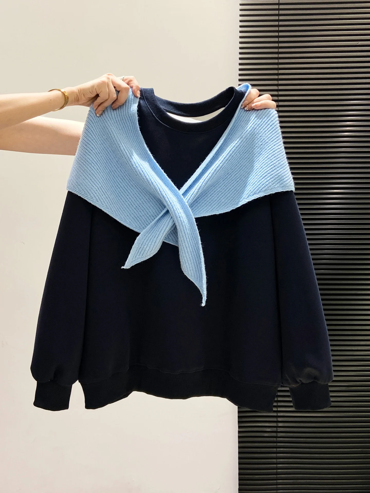 เสื้อสเวตเตอร์ทรงหลวมสไตล์เกาหลี แขนยาว คอกลม แฟชั่นสำหรับผู้หญิง ฤดูใบไม้ร่วง ฤดูหนาว สินค้ามาใหม่ สบายๆ ใส่สบาย