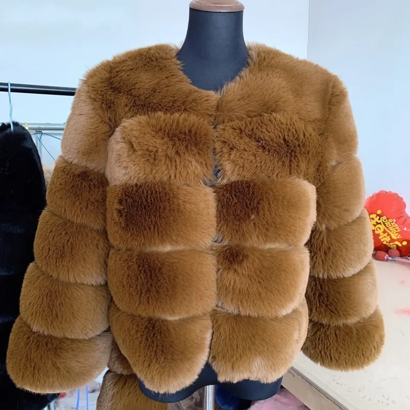 2025 Women Faux Fur Coat Autumn Winter High Quality Fluffy Short Coat Faux Fur Jacket Coats Ladies Warm Furry Fashion Outerwears