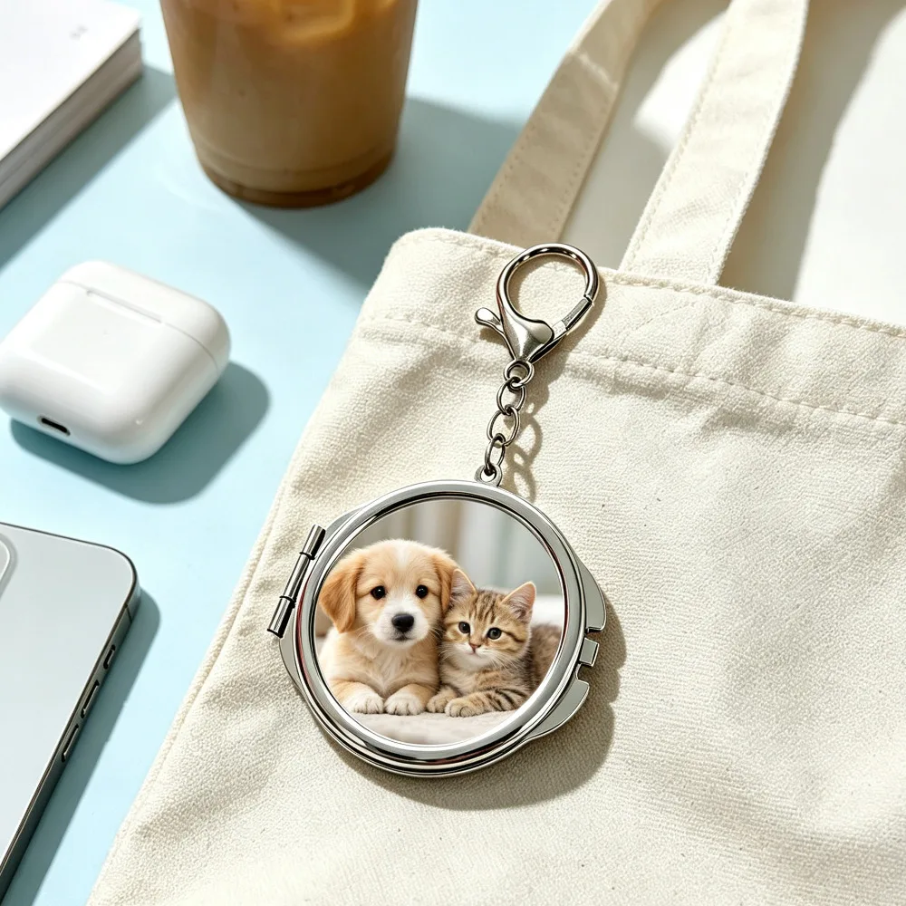 Großhandel Benutzerdefiniertes Logo Name Metall-Spiegel Schlüsselanhänger Tragbare Make-up-Fototasche Personalisierung Herz Quadrat Charm Geschenk – Detail 10