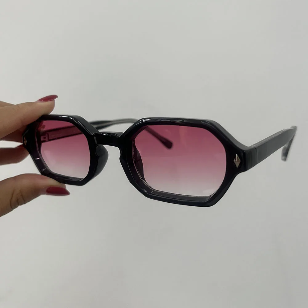 Klassieke klinknagel kleine frame vintage zeshoekige zonnebril dames voor heren mannelijke zonnebril luxe merkontwerper populaire punkzonnebril
