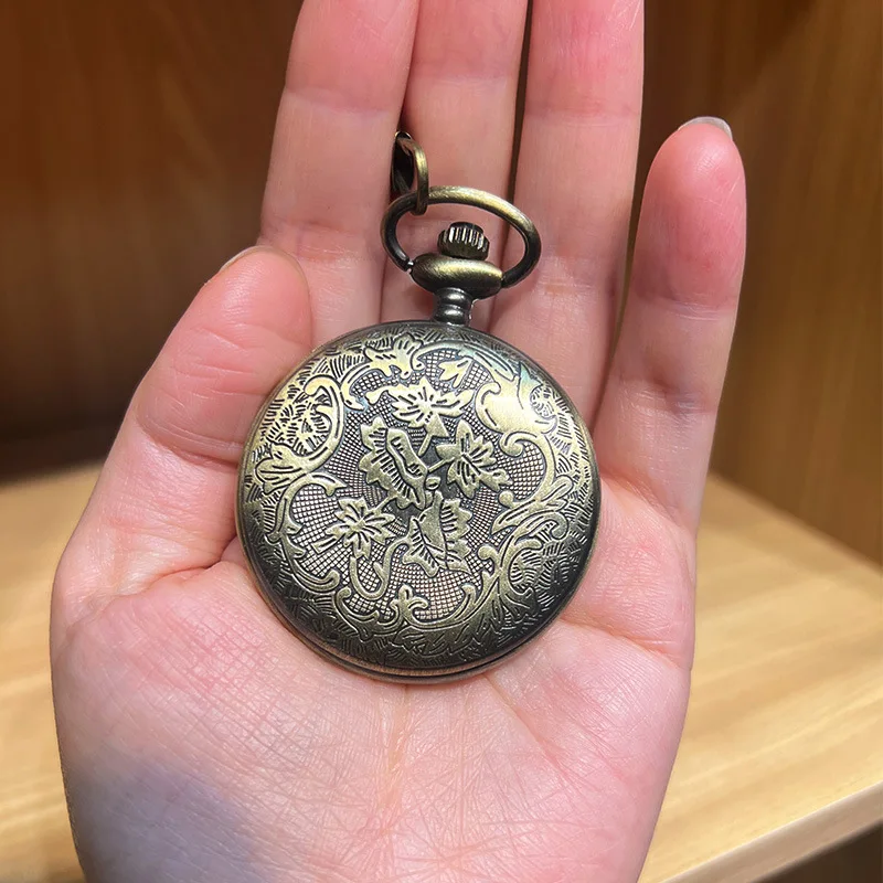 

In Stock Retro Nostalgic Flip Quartz Pocket Watch Hollow Pattern Necklace Antique Pocket Watch-Border Hot Genera