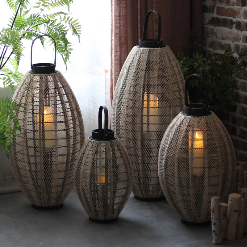 

Wooden wind lamp candlestick lantern large floor-to-ceiling outdoor courtyard B & B hotel decoration retro