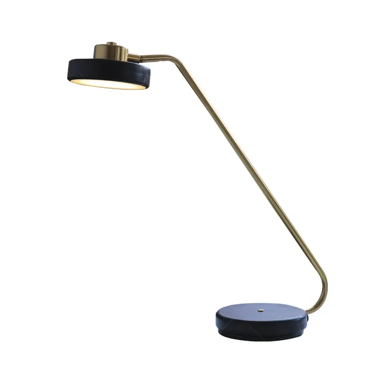 praca przy biurku, nauka, czytanie, ochrona oczu, długi ramienisko, dedykowane do biura, wyszukany styl, lekki luksus, retro lampa do sypialni