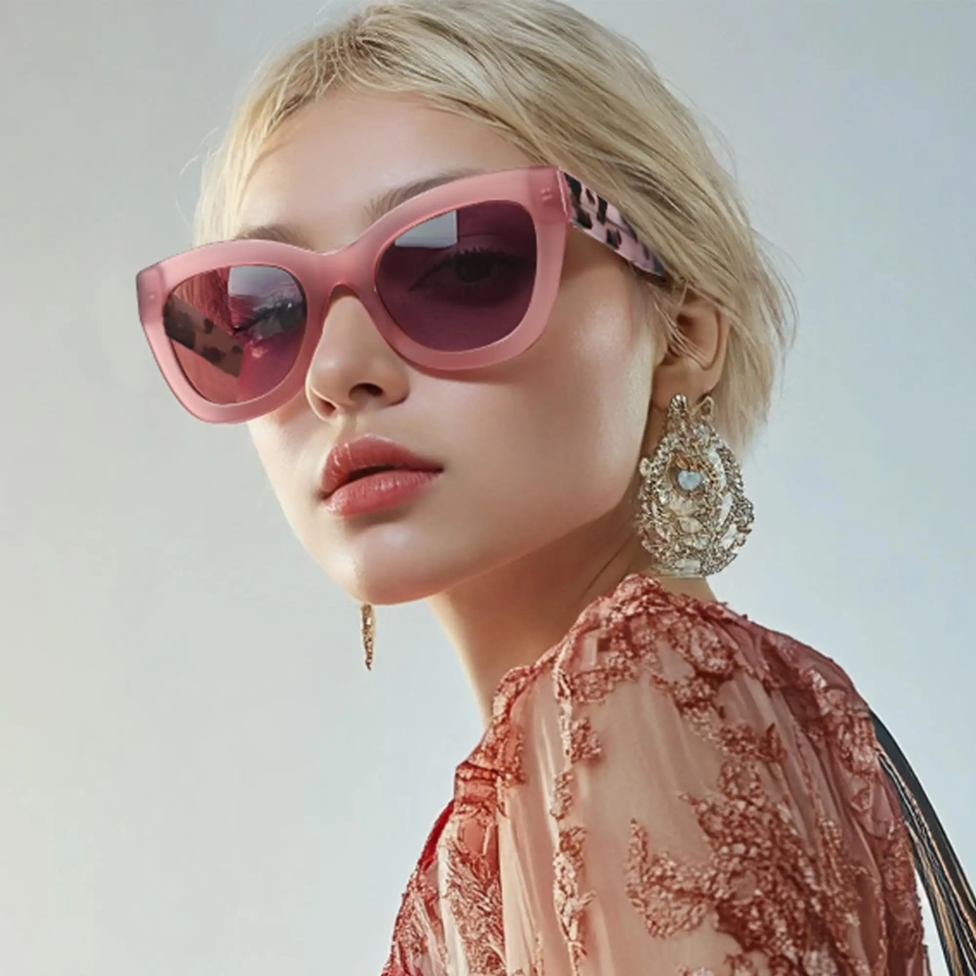 

ZENOTTIC 2025 Trendy Polarized Women Sunglasses: Retro Cateye Shades - Sun Glasses Designed for Ladies with UV400 Protection