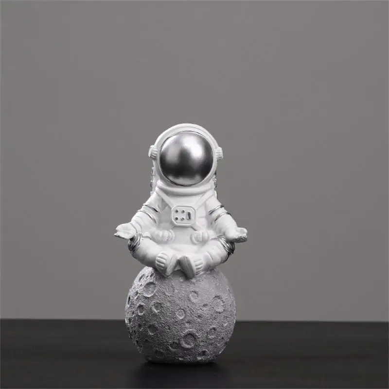 3pcs/set Astronaut Model Nordic Style Car Decorations Figure Statue Spaceman Desktop Decor Kids Birthday Gifts Home Decoration