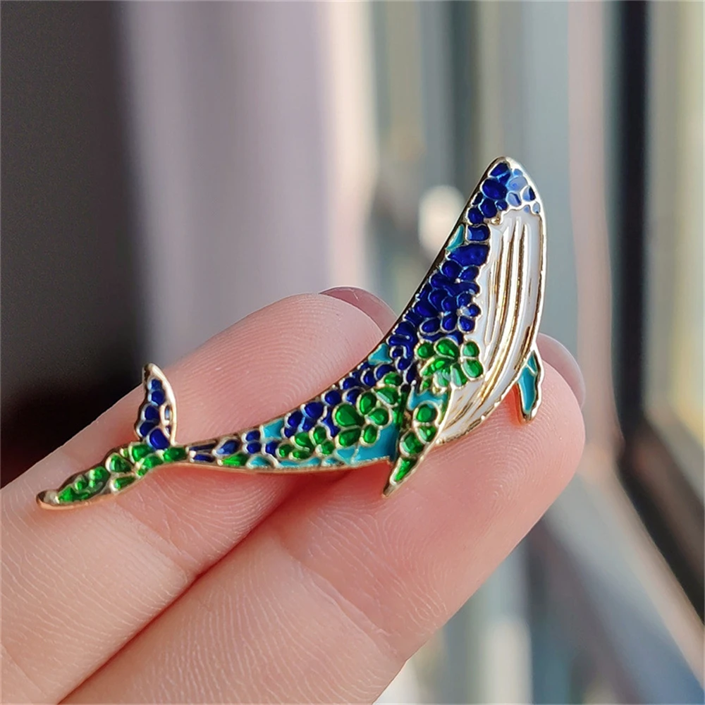 Vintage Enamel Whale Brooches For Women Luxury Designer Dolphin Sea Fish Animal Brooch Elegant Clothes Suit Jewelry Accessories